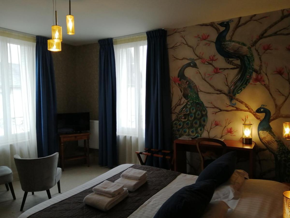 Logis Hotel La Breche - Restaurant Berthelot 엉부와스 외부 사진