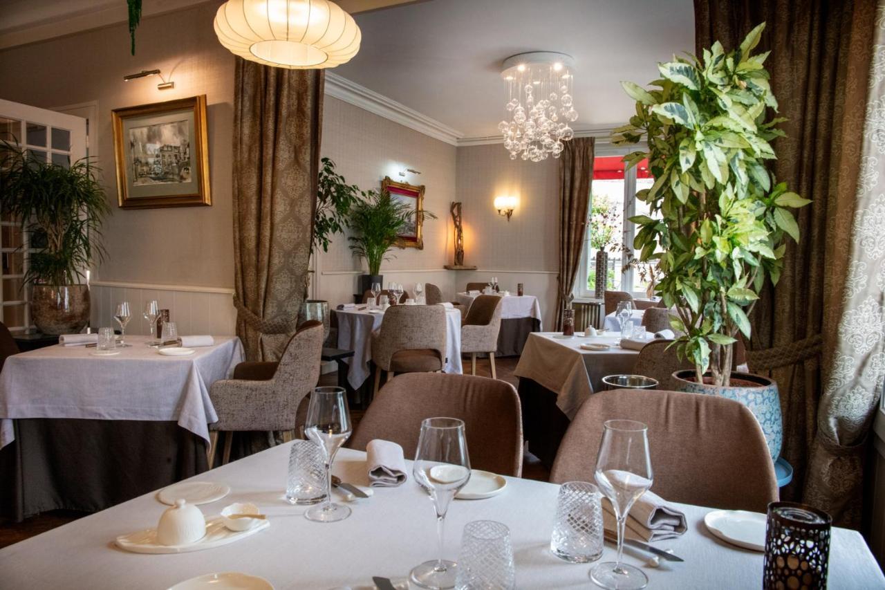 Logis Hotel La Breche - Restaurant Berthelot 엉부와스 외부 사진