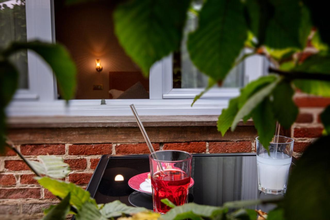 Logis Hotel La Breche - Restaurant Berthelot 엉부와스 외부 사진