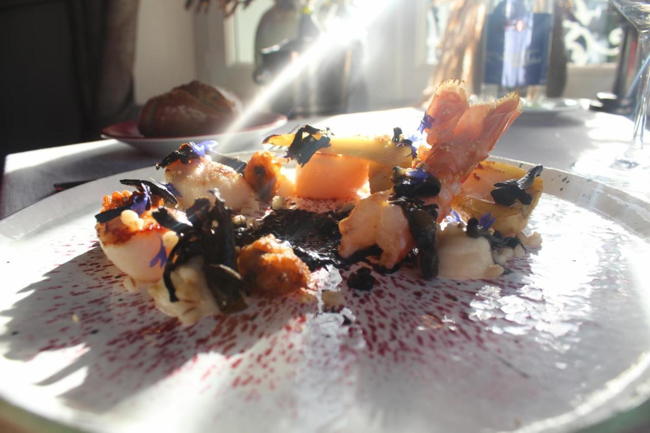 Logis Hotel La Breche - Restaurant Berthelot 엉부와스 외부 사진