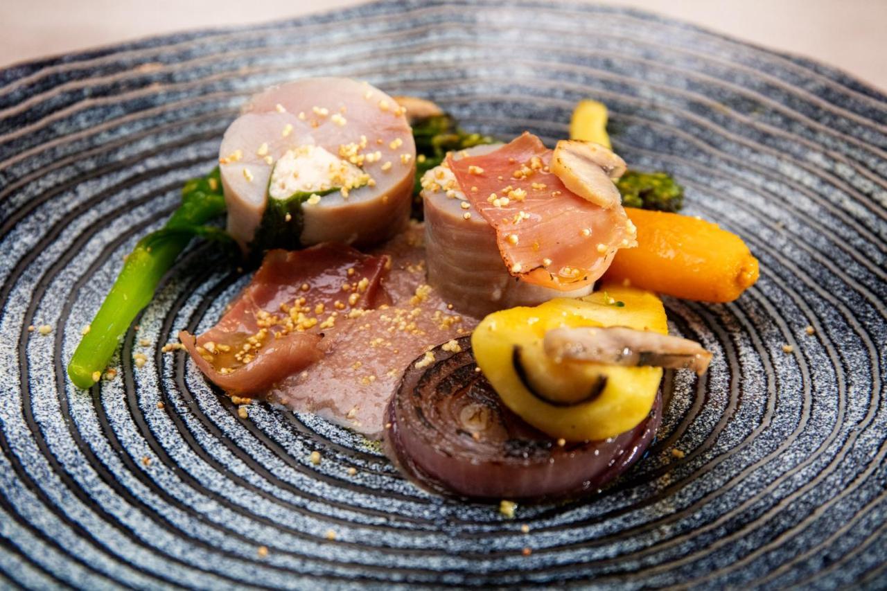 Logis Hotel La Breche - Restaurant Berthelot 엉부와스 외부 사진
