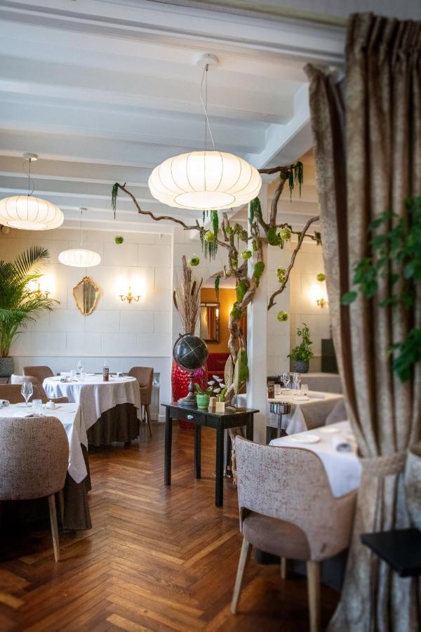 Logis Hotel La Breche - Restaurant Berthelot 엉부와스 외부 사진