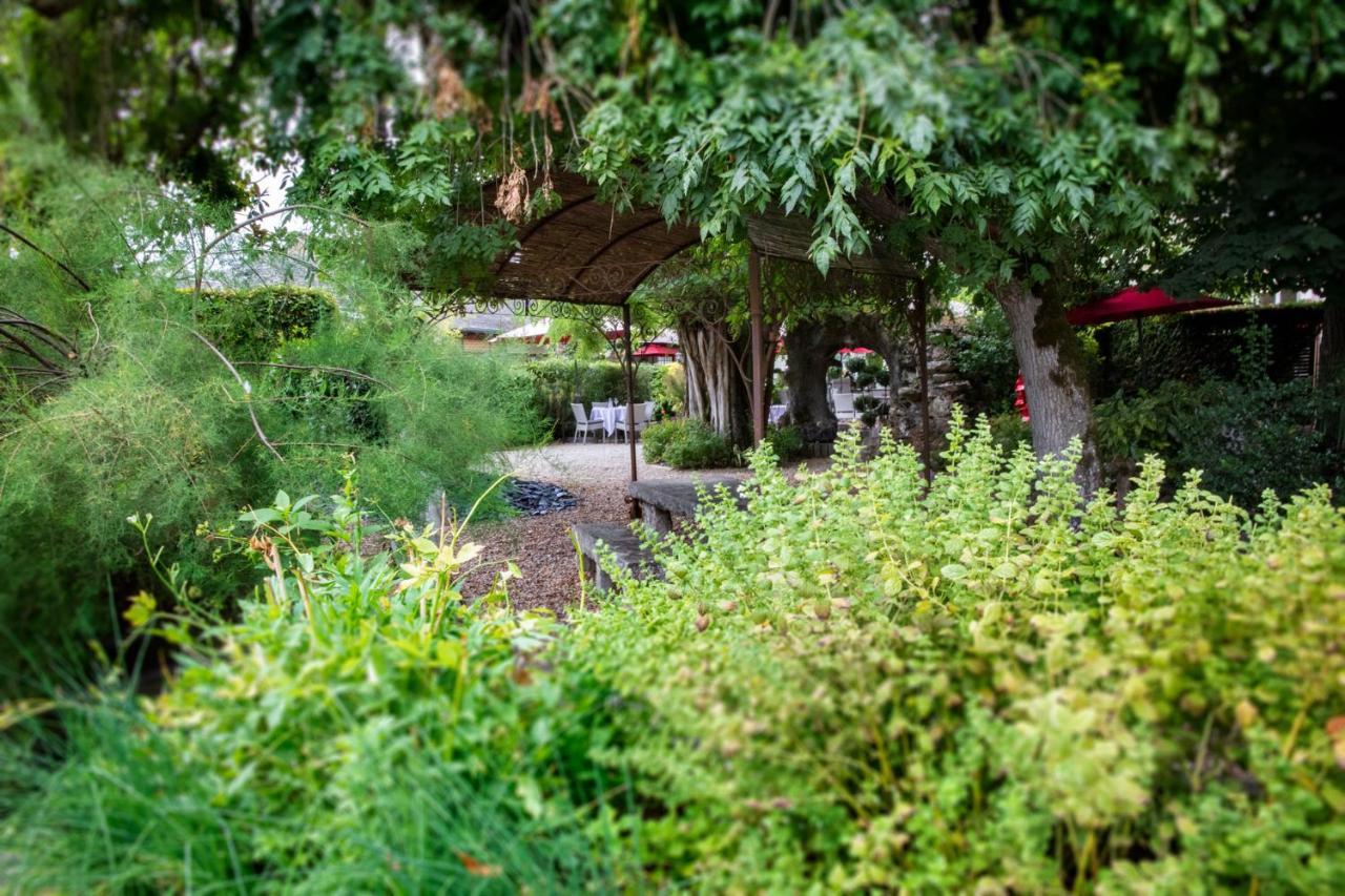 Logis Hotel La Breche - Restaurant Berthelot 엉부와스 외부 사진